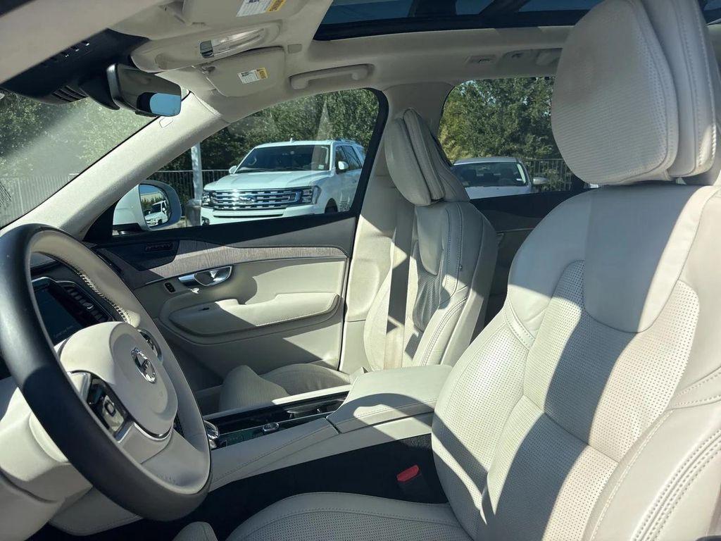 used 2023 Volvo XC90 Recharge Plug-In Hybrid car, priced at $43,000