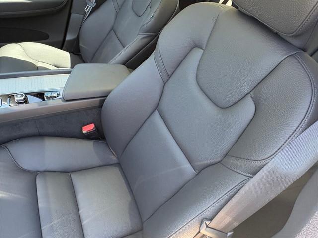 new 2025 Volvo XC60 car, priced at $54,610