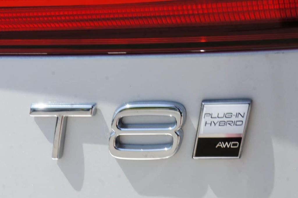 new 2025 Volvo XC60 Plug-In Hybrid car, priced at $74,280