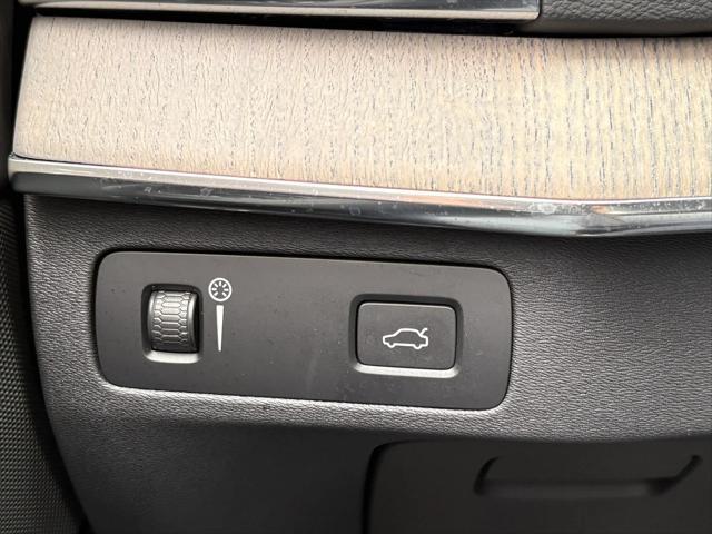 used 2022 Volvo XC90 car, priced at $46,713