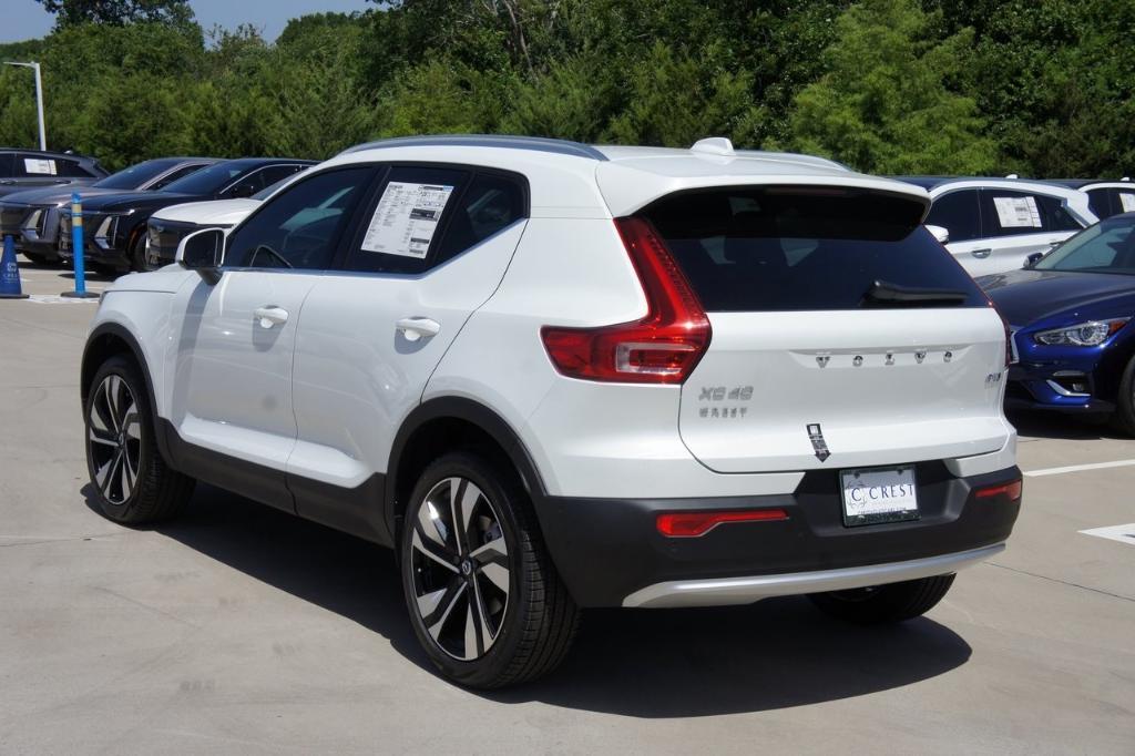 new 2025 Volvo XC40 car, priced at $51,765