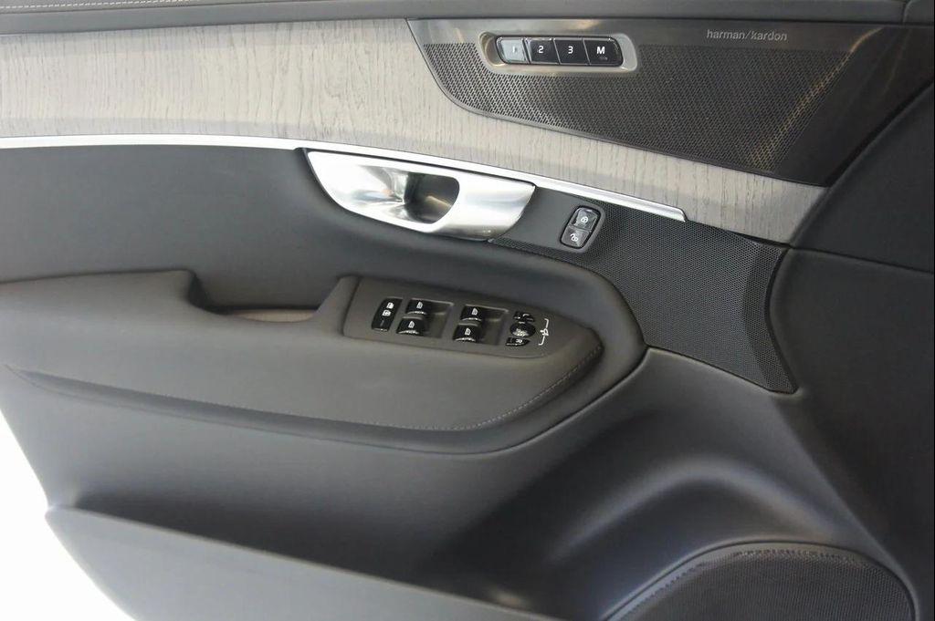 new 2026 Volvo XC90 car, priced at $82,500