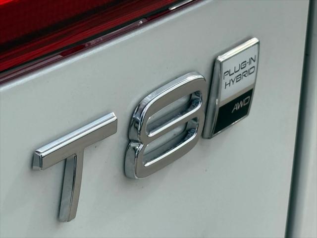 new 2025 Volvo XC60 Plug-In Hybrid car, priced at $67,060