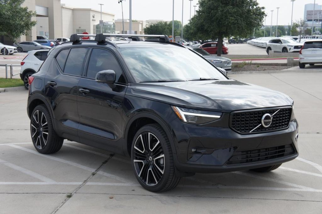 new 2024 Volvo XC40 car, priced at $52,904