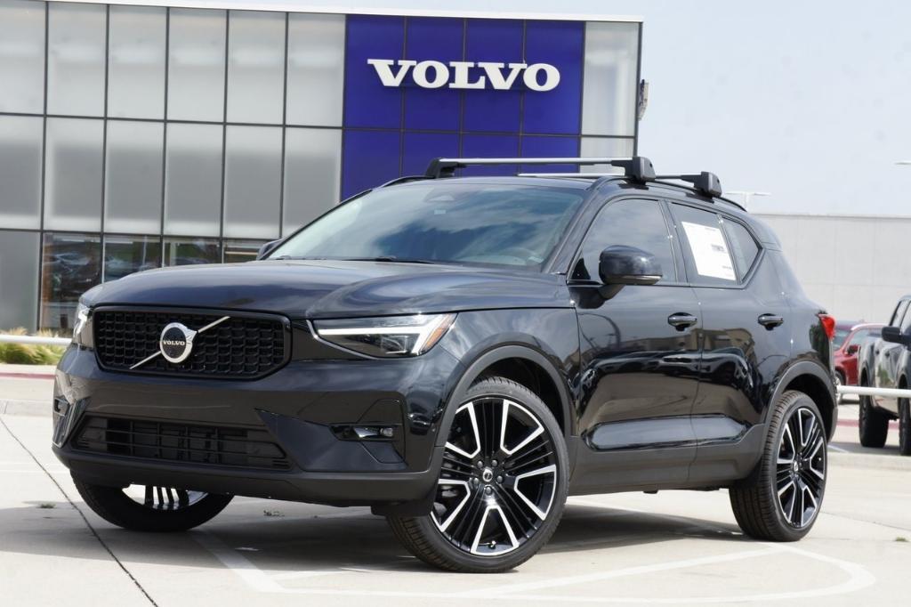 new 2024 Volvo XC40 car, priced at $54,592
