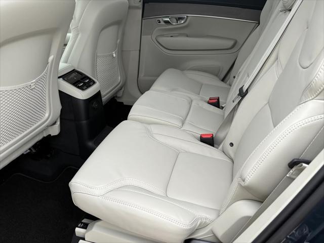 new 2025 Volvo XC90 Plug-In Hybrid car, priced at $82,405