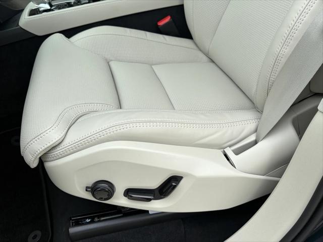new 2025 Volvo XC90 Plug-In Hybrid car, priced at $82,405