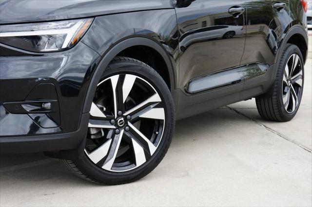 used 2023 Volvo XC40 car, priced at $38,029
