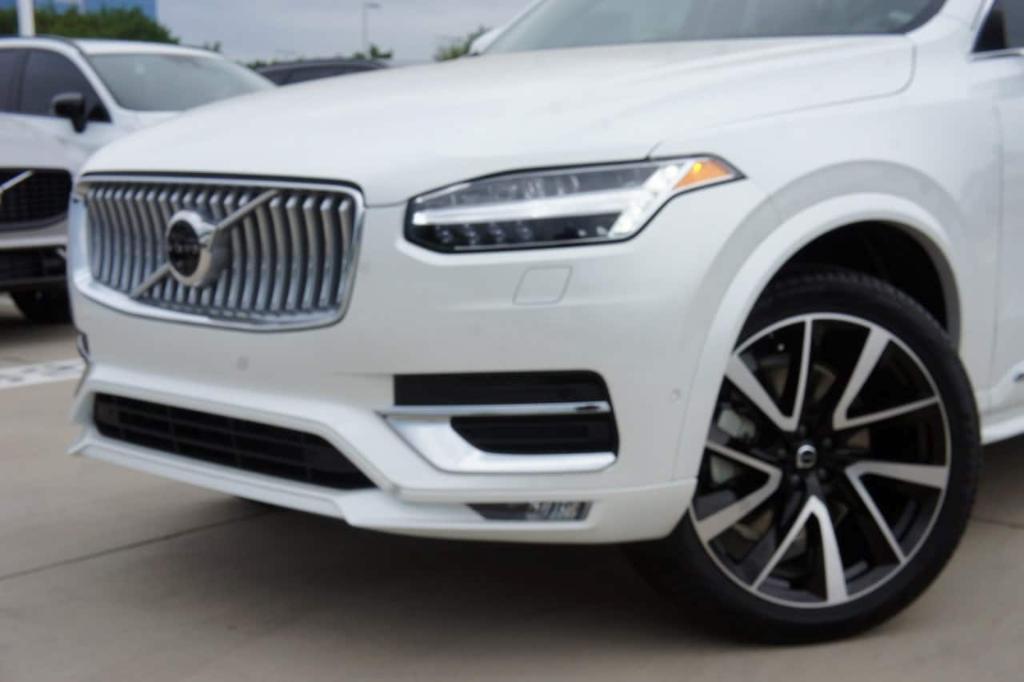 new 2025 Volvo XC90 car, priced at $66,265