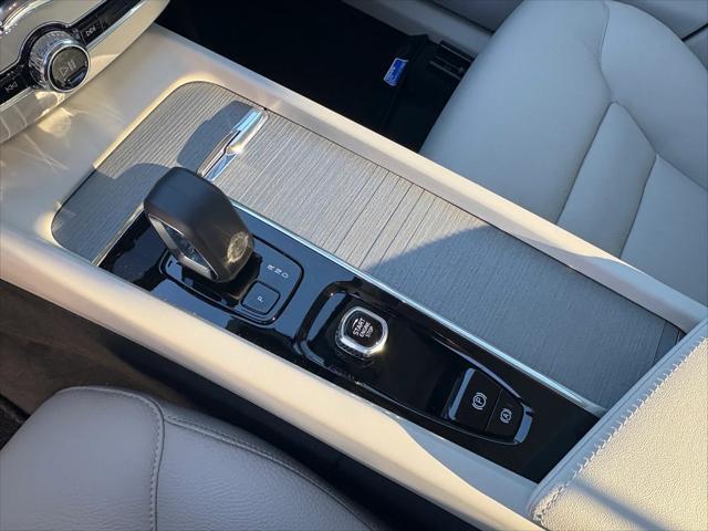 new 2025 Volvo XC60 car, priced at $56,510
