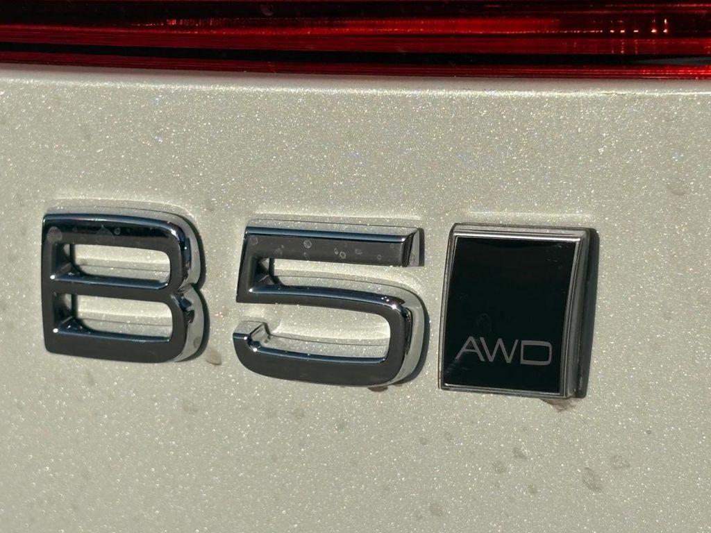 new 2025 Volvo XC60 car, priced at $56,510