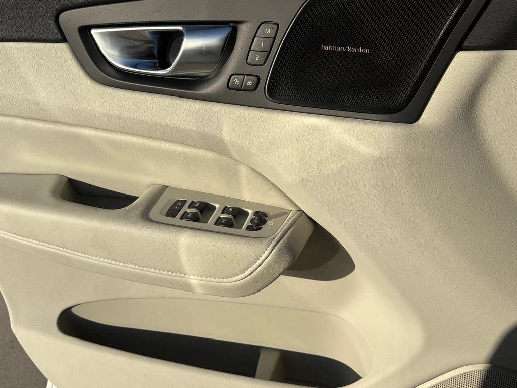 new 2025 Volvo XC60 car, priced at $56,510