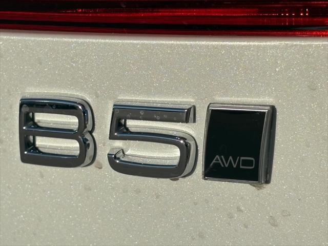 new 2025 Volvo XC60 car, priced at $56,510