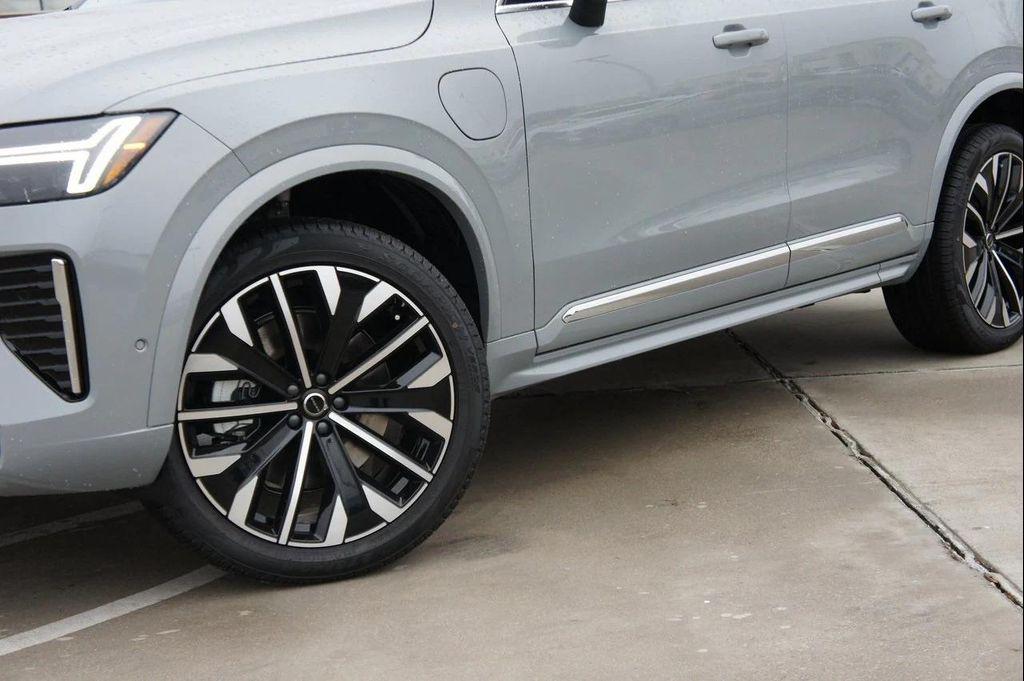 new 2025 Volvo XC90 Plug-In Hybrid car, priced at $82,405