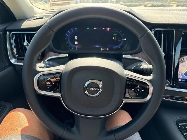 used 2024 Volvo S60 Recharge Plug-In Hybrid car, priced at $45,899