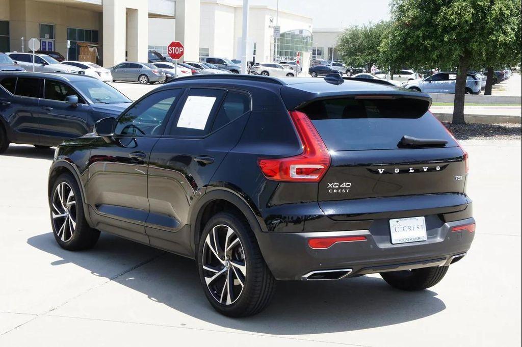 used 2020 Volvo XC40 car, priced at $24,130