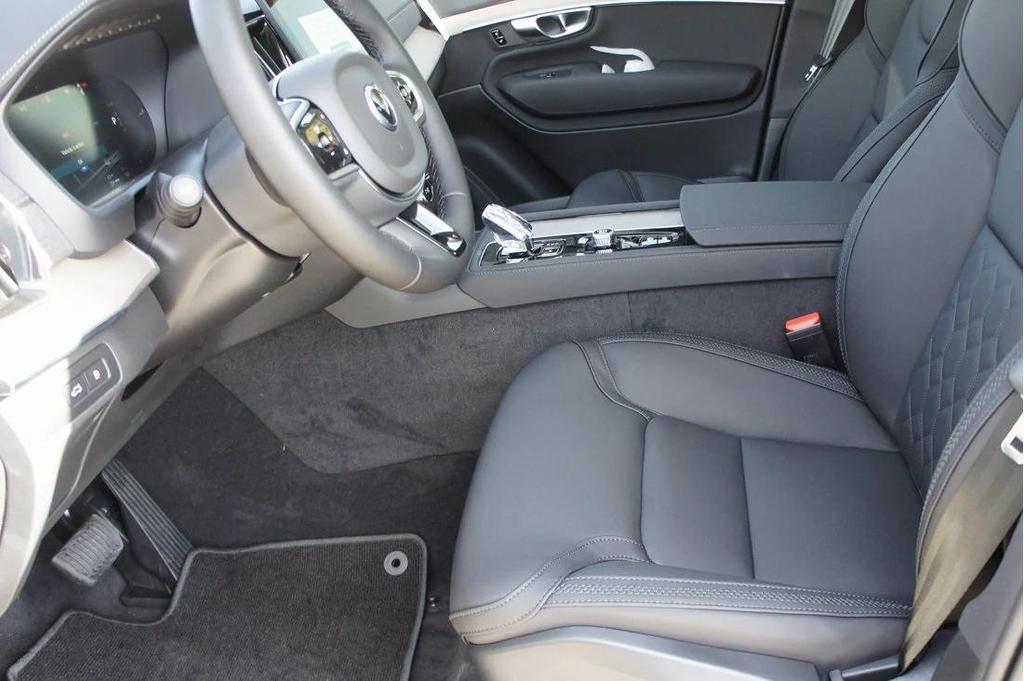 new 2025 Volvo XC90 Plug-In Hybrid car, priced at $78,805