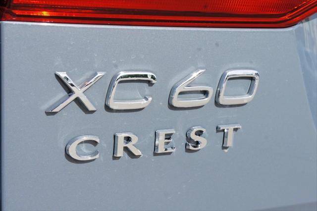 used 2022 Volvo XC60 Recharge Plug-In Hybrid car, priced at $42,817