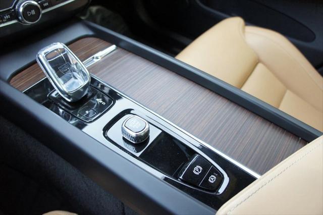 used 2022 Volvo XC60 Recharge Plug-In Hybrid car, priced at $42,817