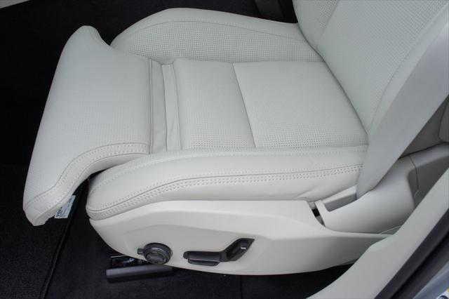 new 2025 Volvo XC60 car, priced at $61,650