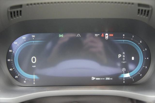 new 2025 Volvo XC60 car, priced at $61,650