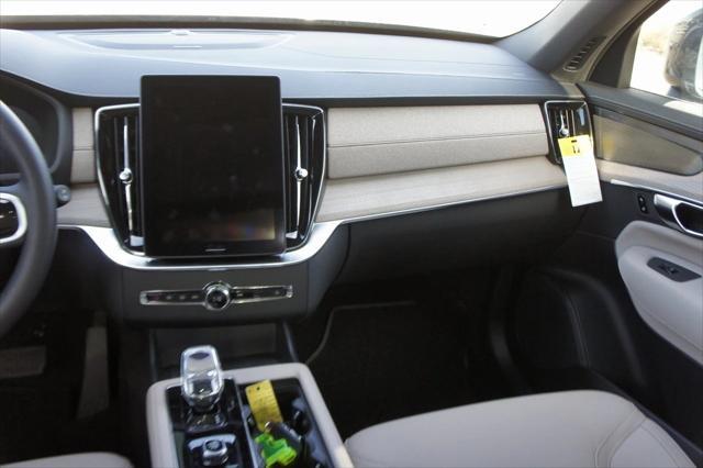 new 2025 Volvo XC90 car, priced at $69,155