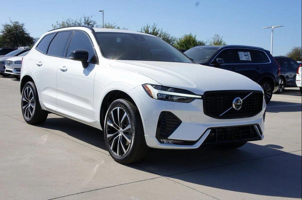 new 2025 Volvo XC60 car, priced at $55,360
