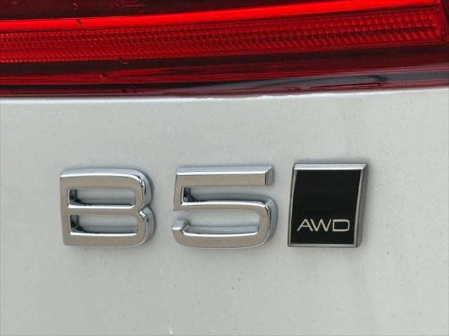 new 2025 Volvo XC60 car, priced at $61,685