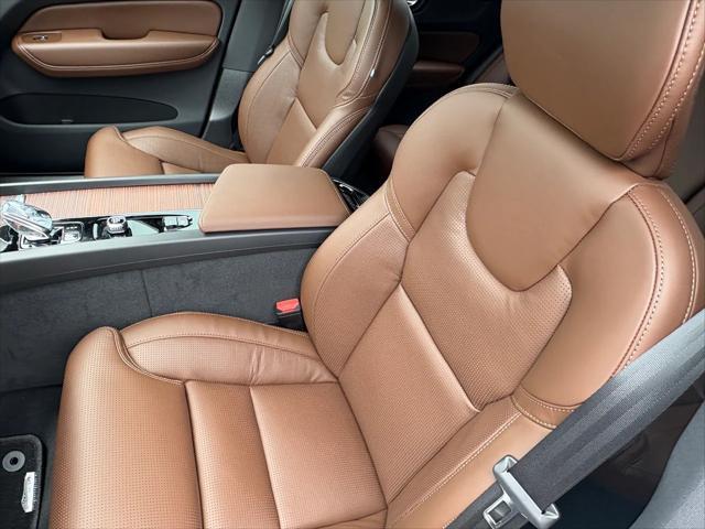 new 2025 Volvo XC60 car, priced at $61,685