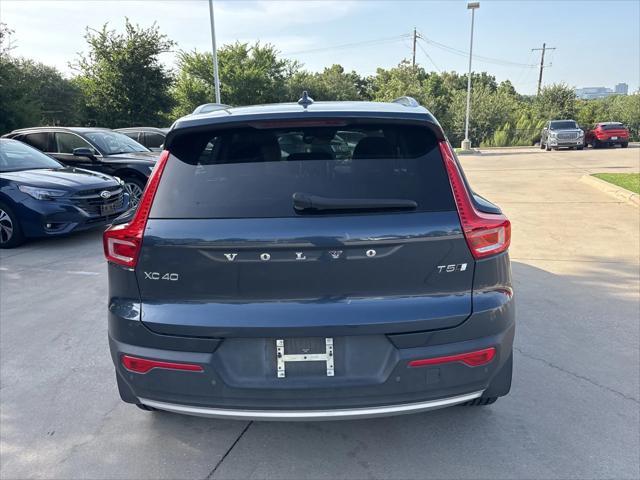 used 2022 Volvo XC40 car, priced at $31,075