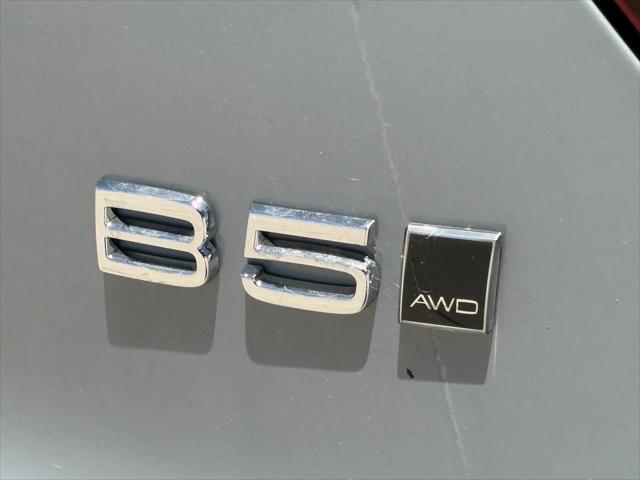 new 2025 Volvo XC40 car, priced at $51,015