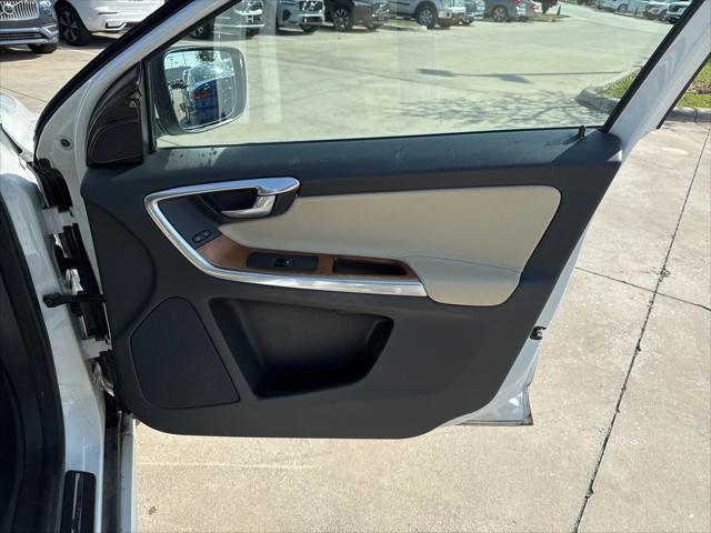used 2017 Volvo XC60 car, priced at $14,455