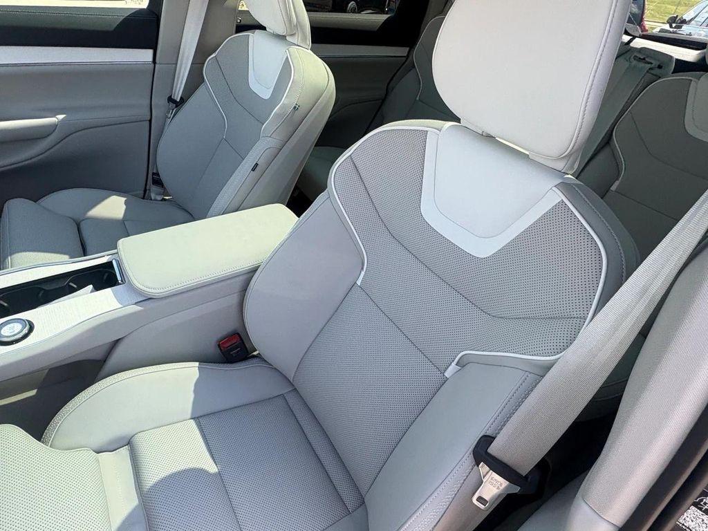 new 2025 Volvo EX90 car, priced at $84,720