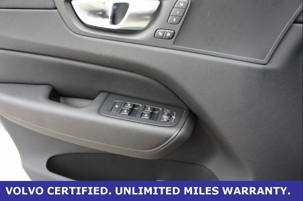 new 2025 Volvo XC60 car, priced at $50,710