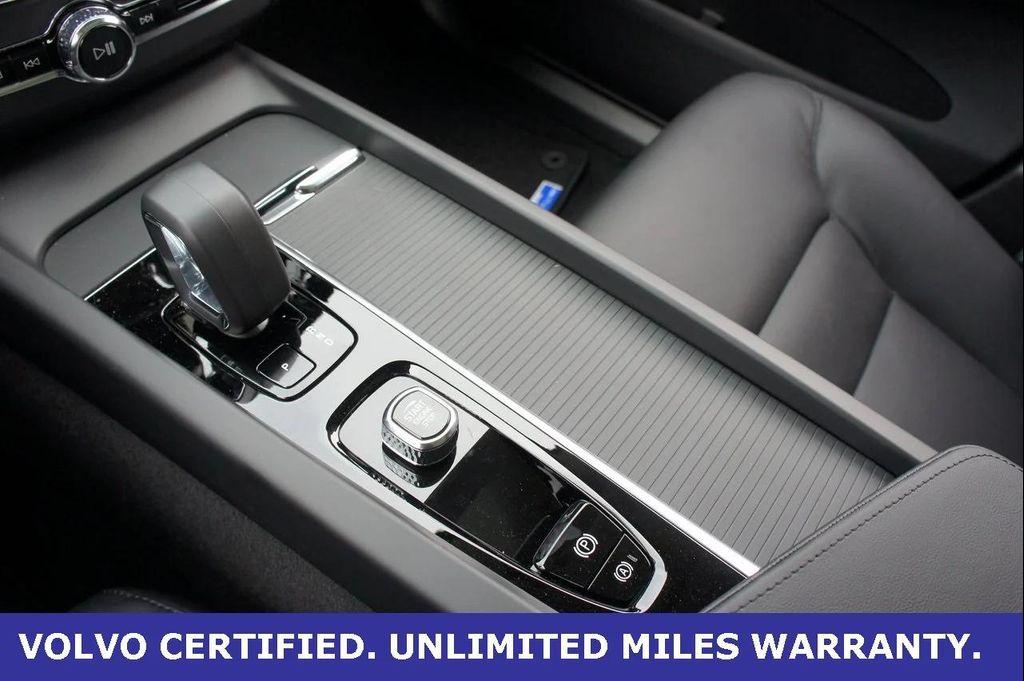 new 2025 Volvo XC60 car, priced at $50,710