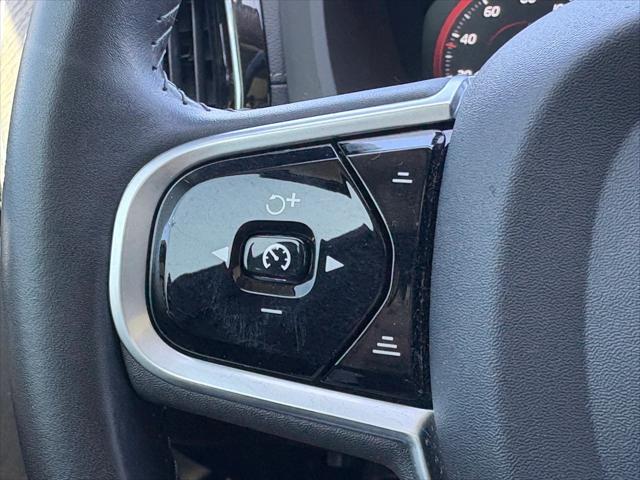 used 2020 Volvo XC60 car, priced at $25,105