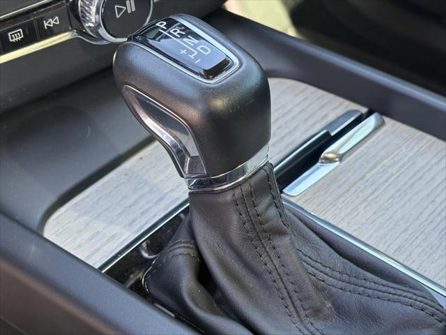used 2020 Volvo XC60 car, priced at $25,105
