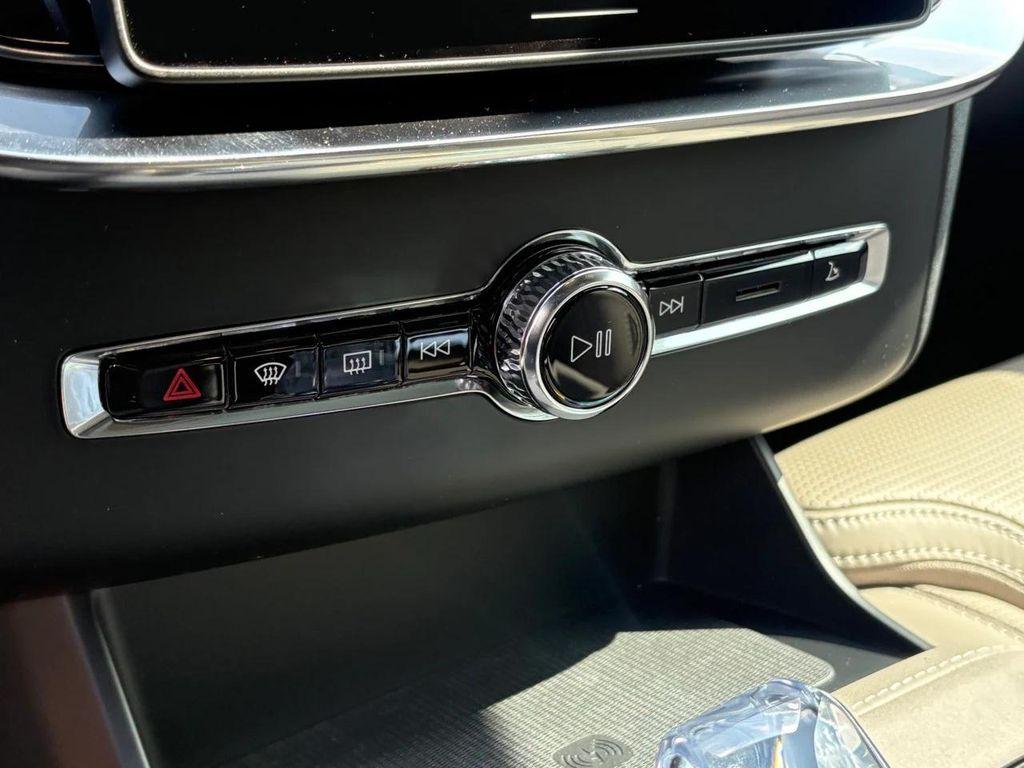 new 2026 Volvo XC90 car, priced at $75,155