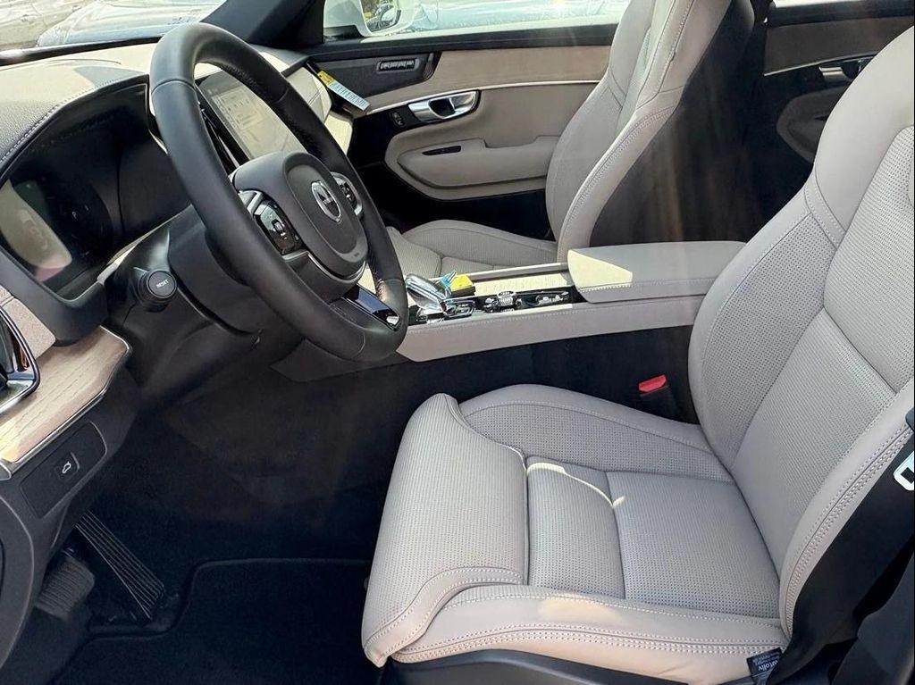 new 2026 Volvo XC90 car, priced at $75,155