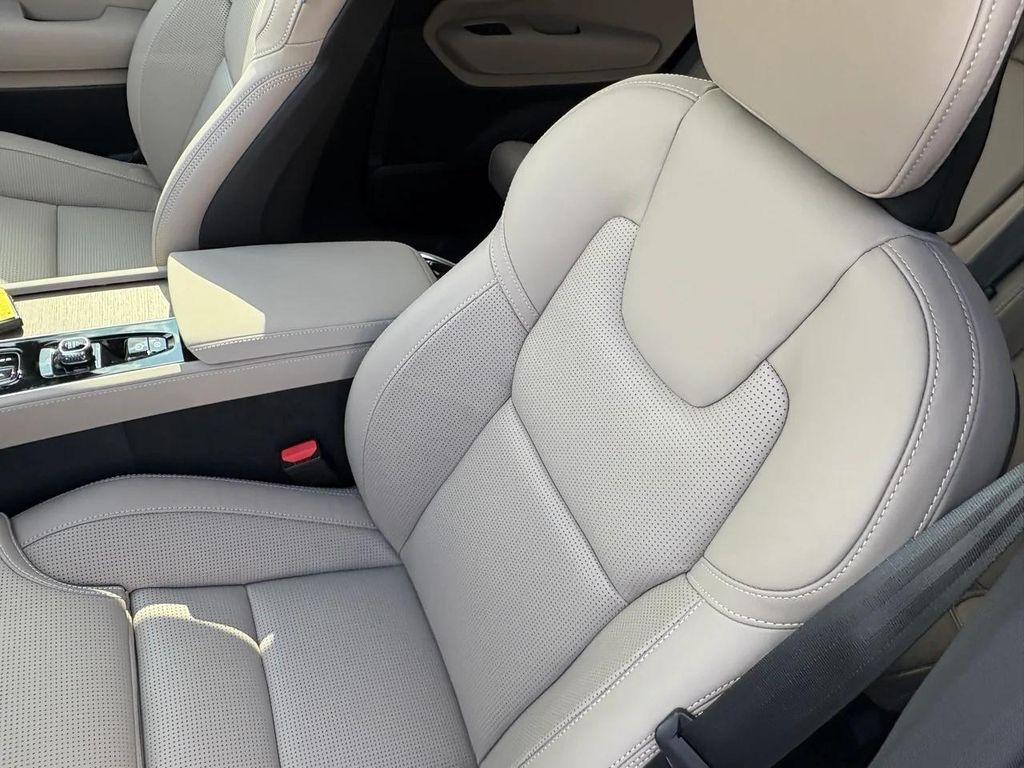 new 2026 Volvo XC90 car, priced at $75,155