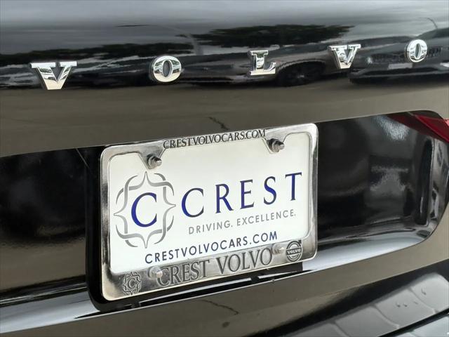 used 2022 Volvo XC60 car, priced at $38,689