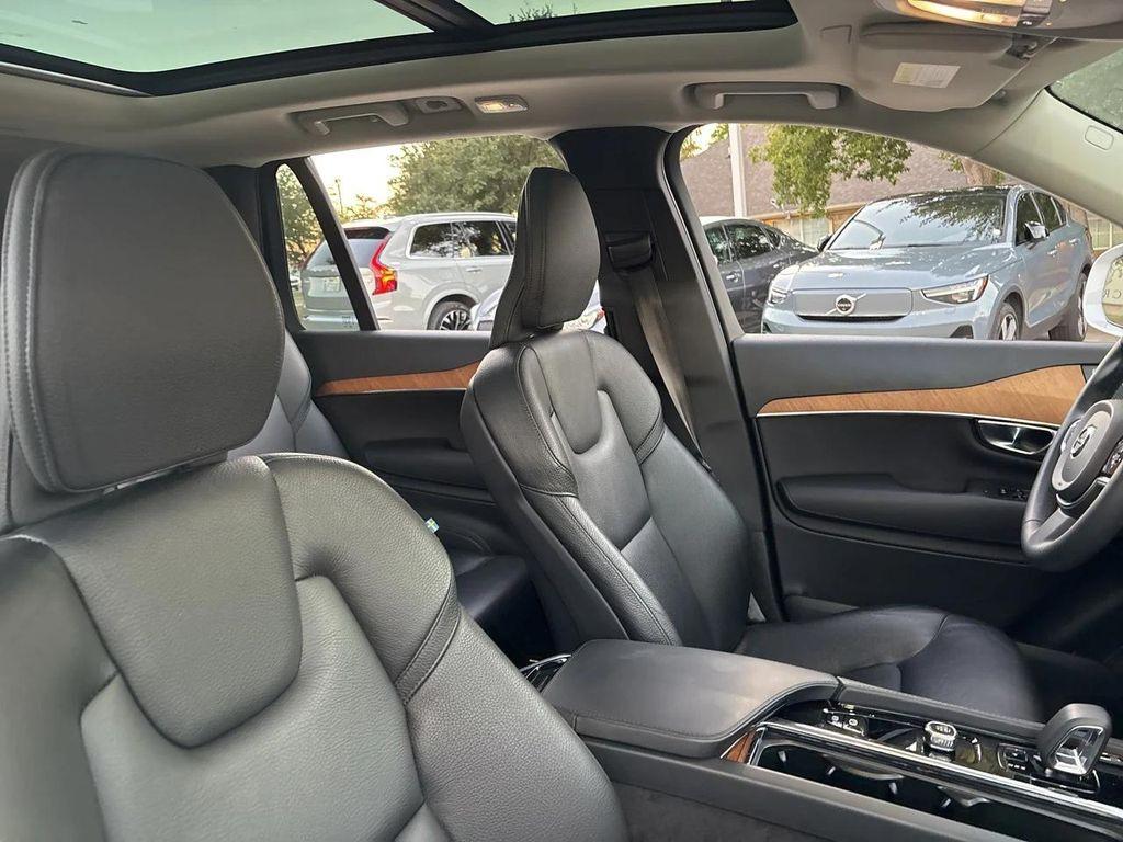 used 2023 Volvo XC90 Recharge Plug-In Hybrid car, priced at $49,494