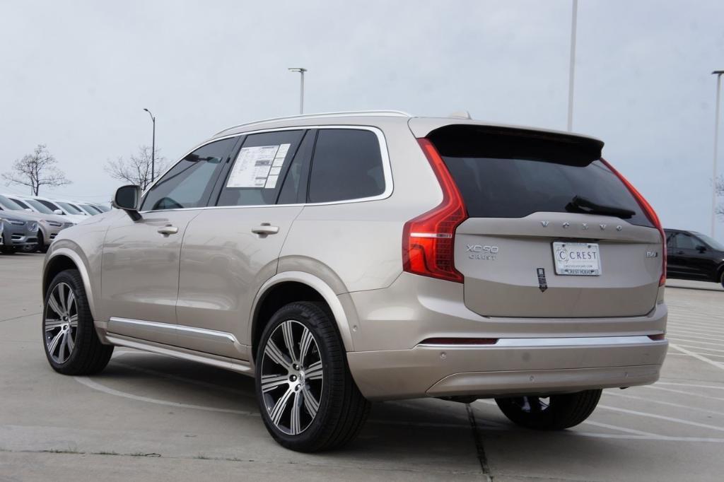 new 2024 Volvo XC90 car, priced at $63,046