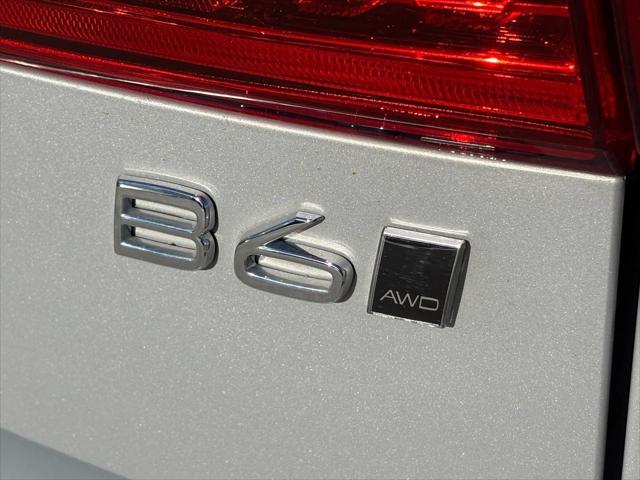 used 2022 Volvo XC60 car, priced at $40,455