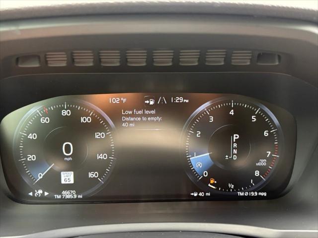 used 2022 Volvo XC90 car, priced at $39,698