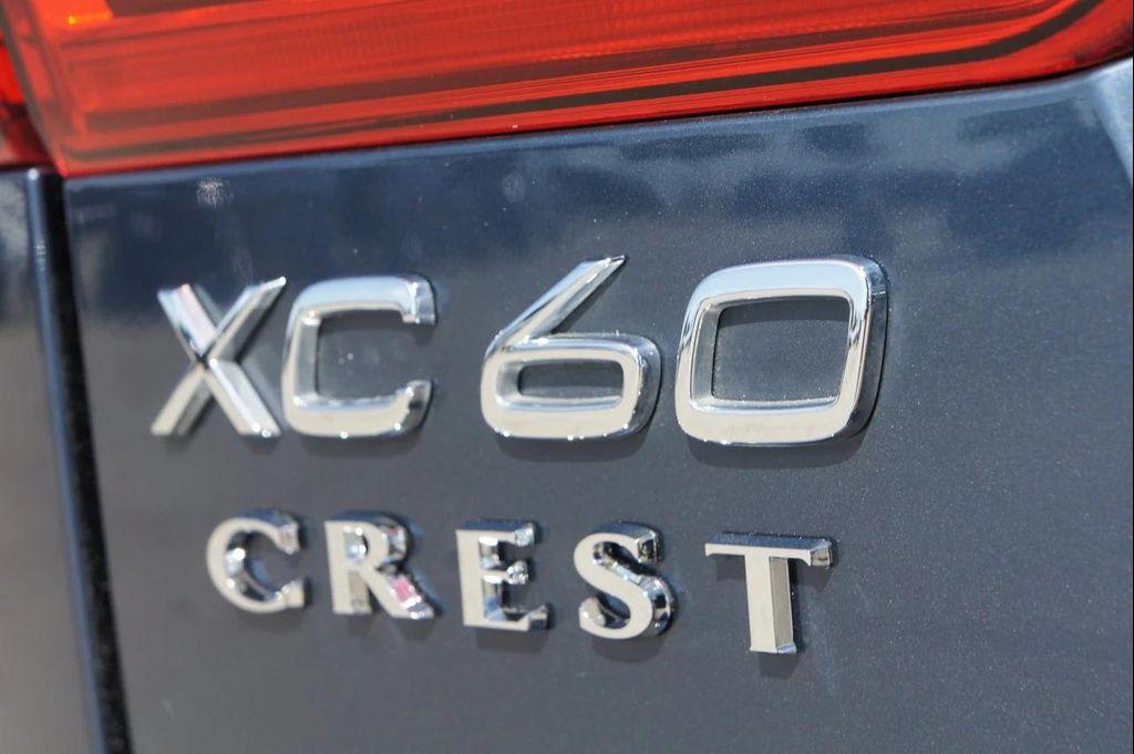 used 2025 Volvo XC60 car, priced at $38,800
