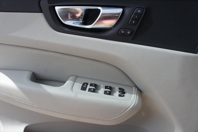 new 2025 Volvo XC60 Plug-In Hybrid car, priced at $66,260