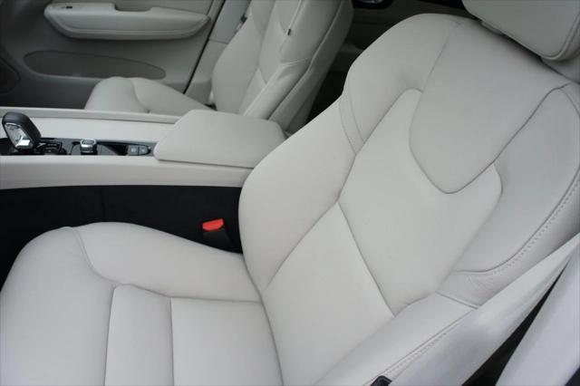 new 2025 Volvo XC60 car, priced at $49,895