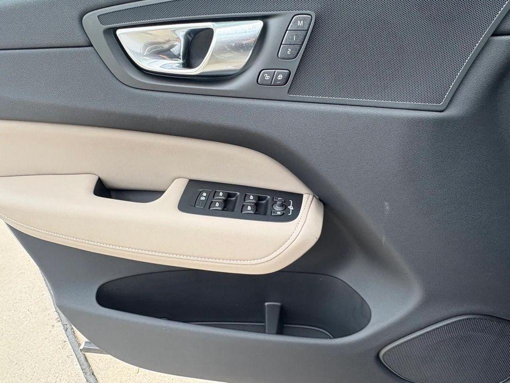 new 2026 Volvo XC60 car, priced at $57,985