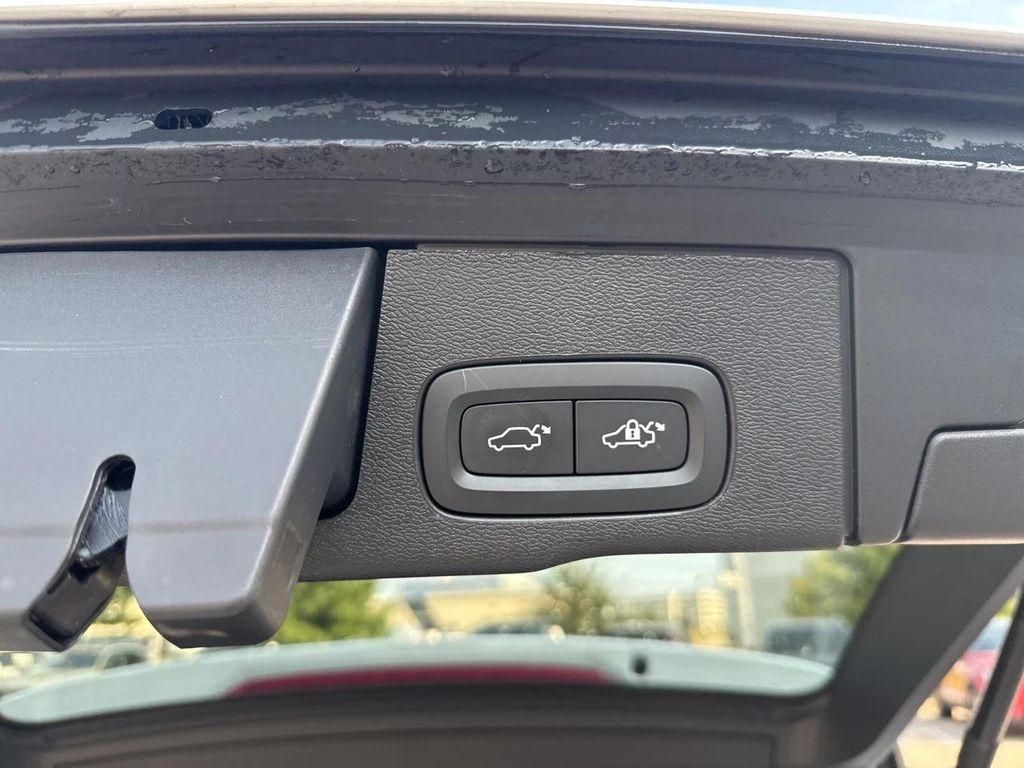 used 2025 Volvo XC60 car, priced at $39,500